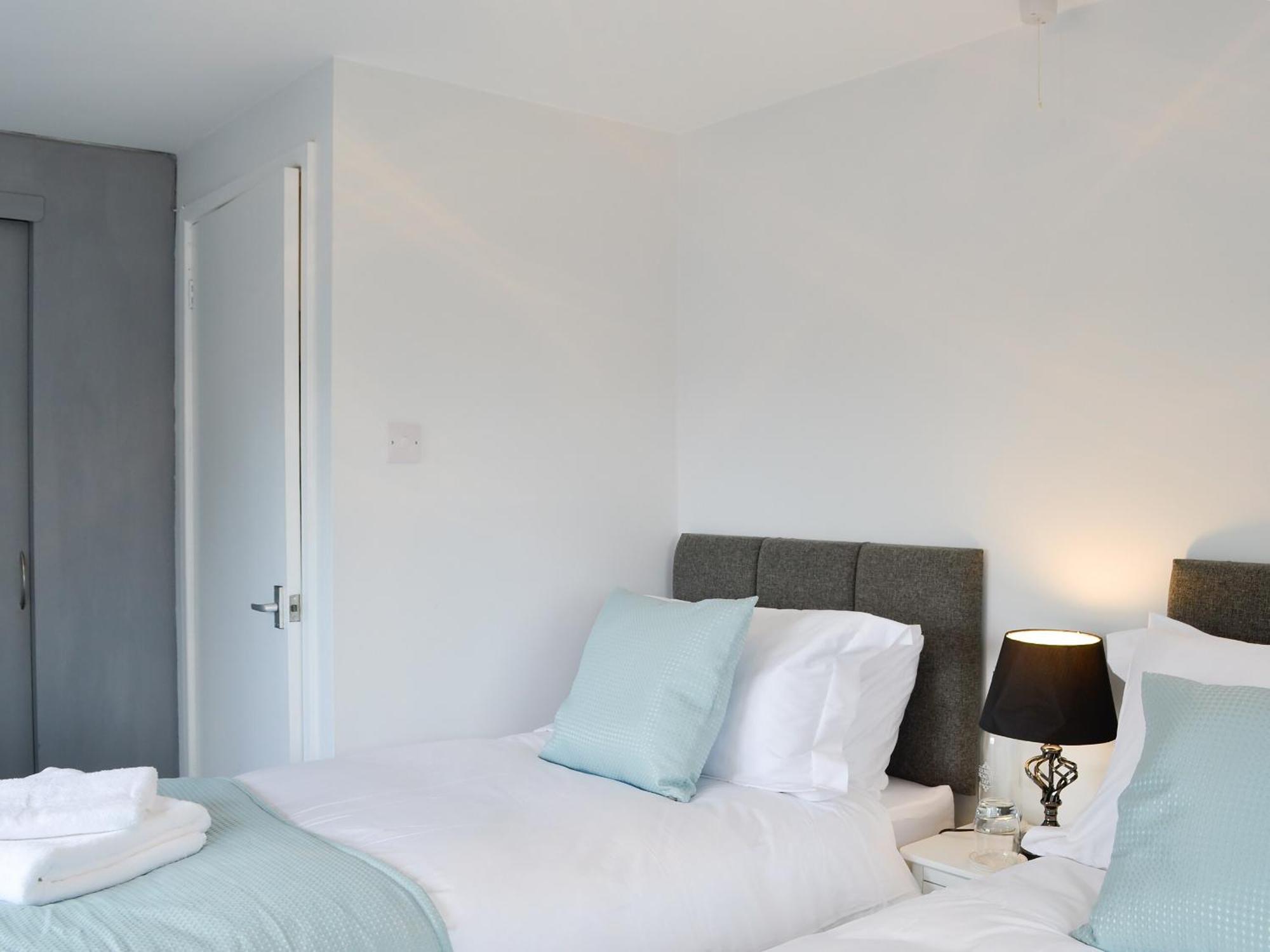 Hillside Cottage Hanmer Екстериор снимка