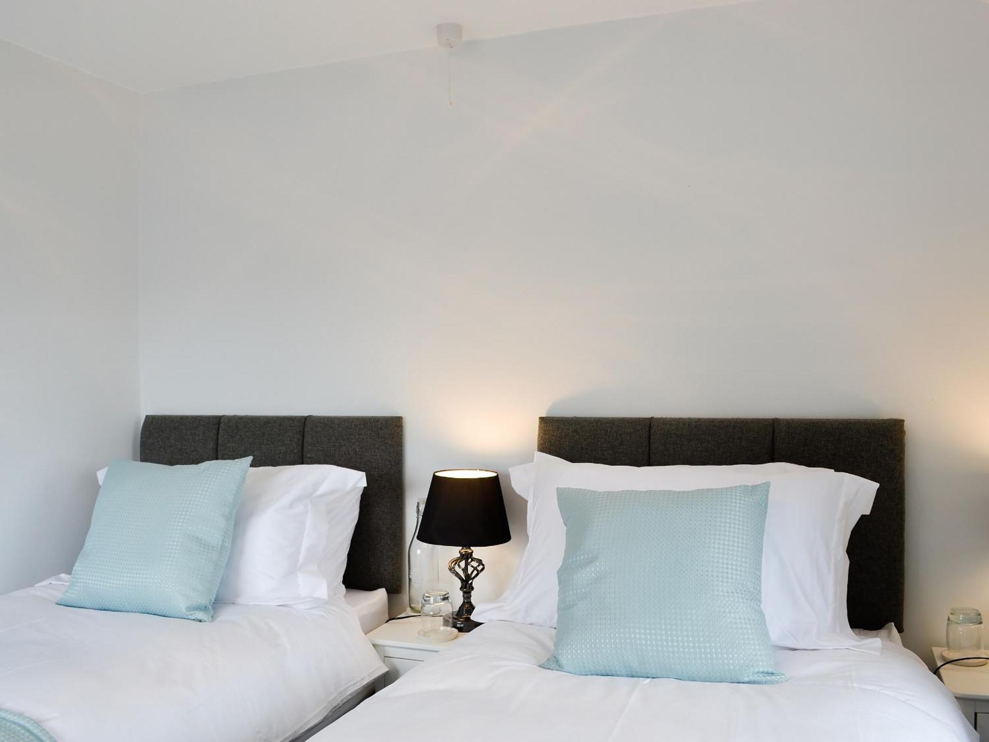 Hillside Cottage Hanmer Екстериор снимка